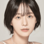 Park Gyu Young Nationality, Plot, Height, Age, 박규영, Biography, Gender, She made her acting presentation in Jo Kwon's music video "Crosswalk" in 2016.