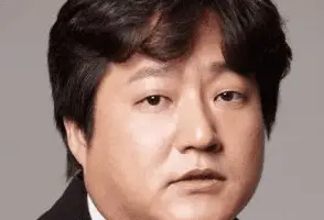 Kwak Do Won Nationality, Biography, Gender, 곽도원, Born, Age, Plot, Kwak Do Won assumed a supporting part in the KBS show.
