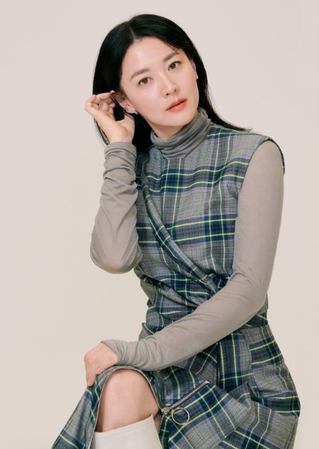 Maestra: Strings of Truth cast: Lee Young Ae, Lee Moo Saeng, Hwang Bo Reum Byeol. Maestra: Strings of Truth Release Date: 9 December 2023. Maestra: Strings of Truth Episodes: 12.