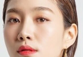 Choi Hee Seo Nationality, Bio, Age, Born, Gender, Plot, Choi Hee Seo is a South Korean entertainer.