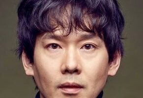 Park Jong Hwan Nationality, Plot, Gender, Age, Biography, Intro, Park Jong Hwan is a South Korean entertainer.