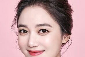 Lee So Yeon Nationality, Plot, Gender, Born, Age, Biography, Intro, Lee So Yeon is an South Korean actress.