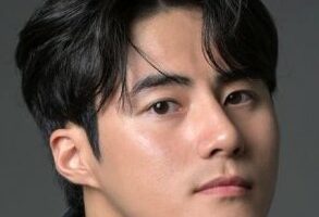 Shin Dong Hyeon Nationality, Age, Biography, Born, Gender, Shin Dong Hyeon is a South Korean young actor. 