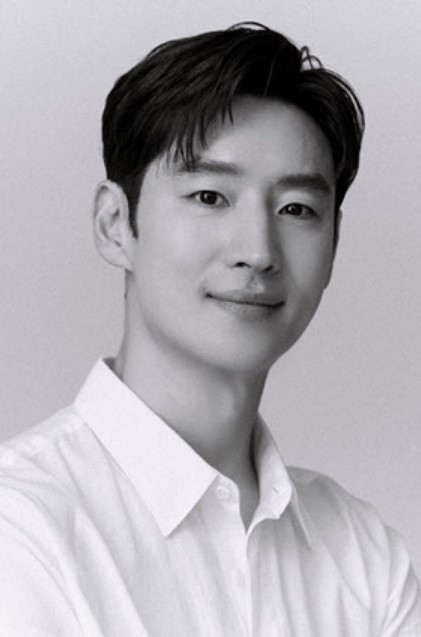 Signal Season 2 cast: Lee Je Hoon, Kim Eun Hee. Signal Season 2 Release Date: 2024. Signal Season 2 Episode: 0.