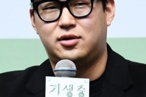 Han Jin Won Biography, Gender, Nationality, Age, Born, Han Jin Won is a South Korean writer.