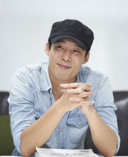 Park Hee Kwon Nationality, Gender, Born, Age, Park Hee Kwon is a South Korean writer.