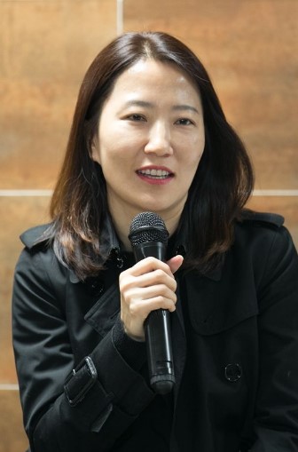 Myung Soo Hyun Biography, Born, Age, Gender, Nationality, Myung Soo Hyun is a South Korean female writer.