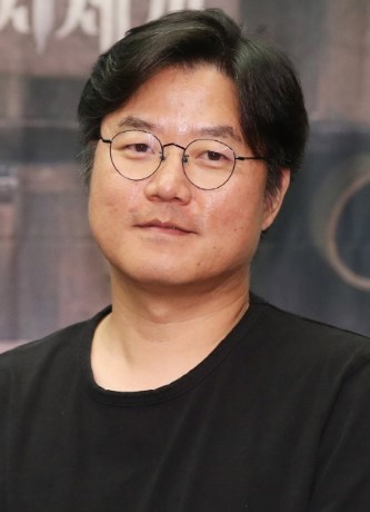 Na Young Seok Nationality, Gender, Born, Biography, Age, Na Young Seok is a South Korean director.