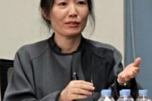 Seo Sook Hyang Nationality, Age, Biography, Born, Gender, Seo Sook Hyang is a South Korean female writer.