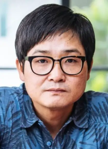 Kim Sung Je Nationality, Age, Born, Biography, Gender, Kim Sung Je is a South Korean director.